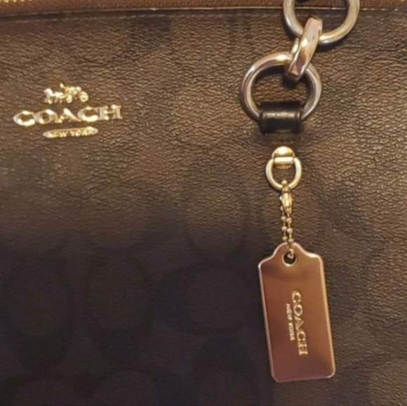 Coach SET! Convertible CROSSBODY Plus Matching Wallet wristlet! - Picture 16 of 16